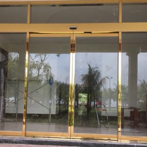 cửa lùa tự động