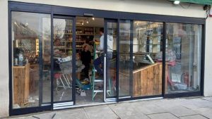 giá cửa tự động