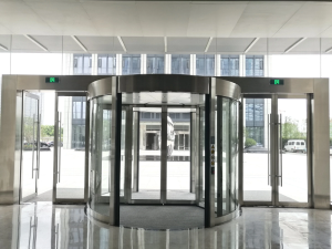 cửa xoay tự động
