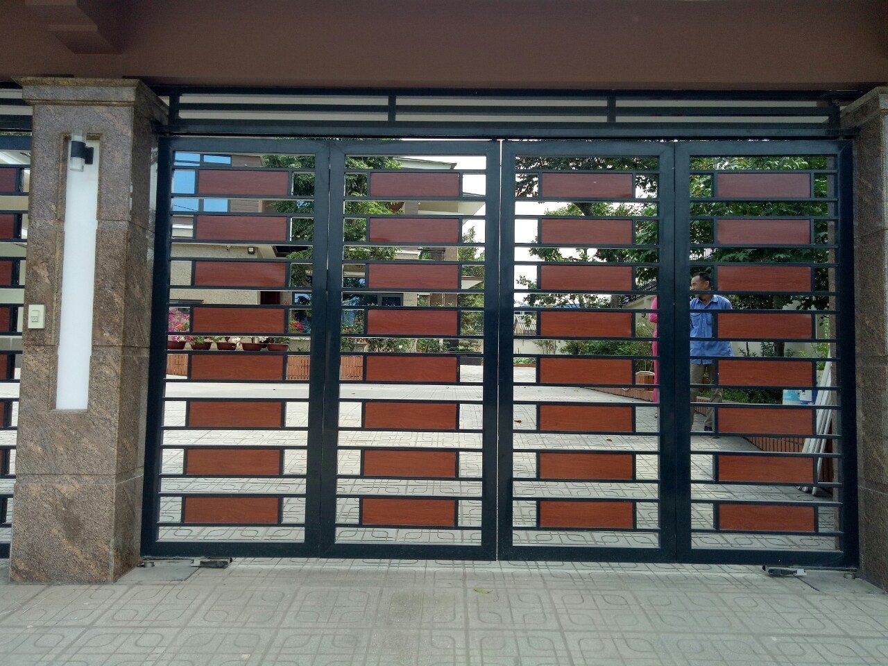 Cổng tự động 4 cánh