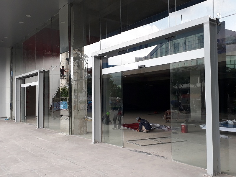 Thi công cửa trượt tự động