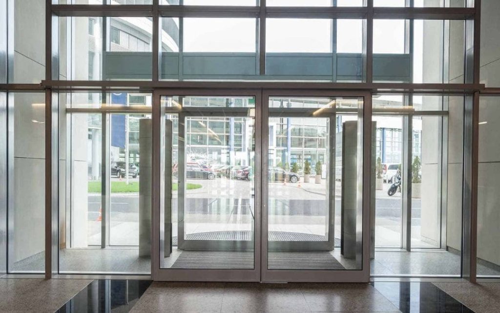 Khi nào nên lắp cửa tự động