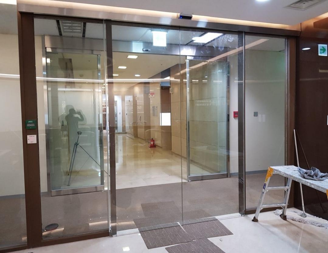 Cảm biến an toàn cửa mở tự động giúp cửa hoạt động thông minh, linh hoạt