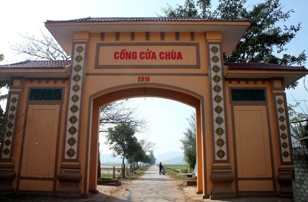 Những câu đối cổng làng mang ý nghĩa giáo dục con cháu