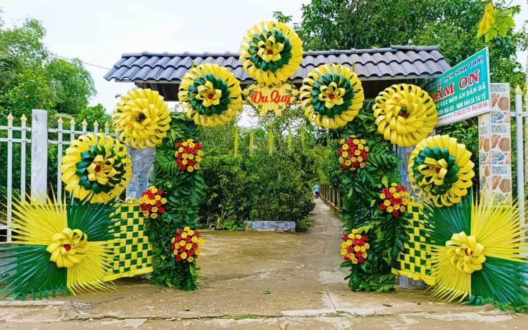Cổng cưới lá dừa đơn giản